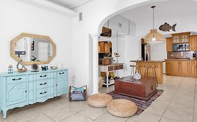 Private Room In Little Havana
